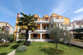Отель Apartments Malvina  Ровинь